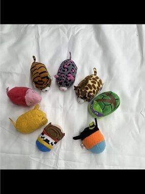 Lot of TSUM TSUM’S & ty minis